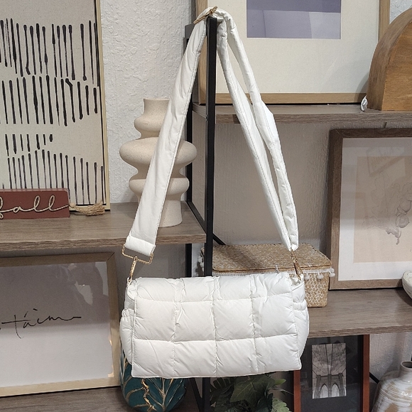 New White Puffer Shoulder/Crossbody Bag - Picture 3 of 11